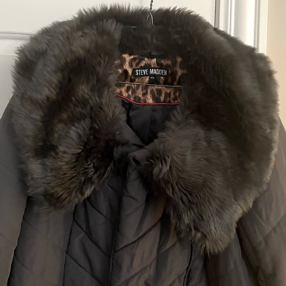 “Steve Madden “coat for women.Very good condition,like new.Size-M,color-gray. - Picture 5 of 7
